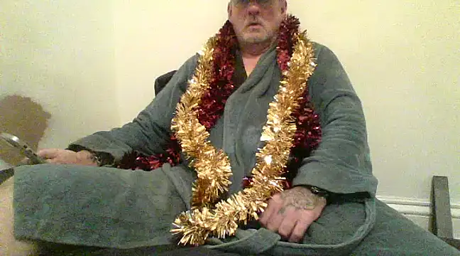 oldenglishguy online show from December 25, 6:31 am
