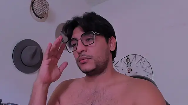 Pauldiazz online show from April 5, 9:23 pm