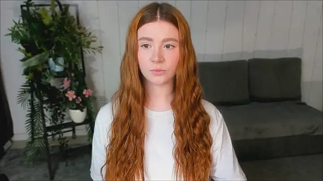 Freckle Diyana online show from February 27, 10:31 pm