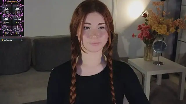 Freckle Diyana online show from December 3, 9:46 pm