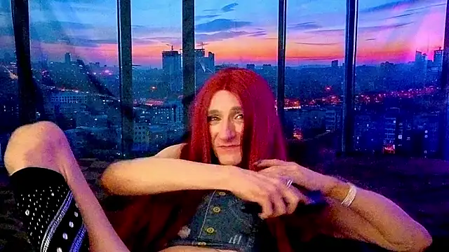 Snapshot of LuvNuk chatting on February 25, 2:11 pm LuvNuk online show from February 25, 2:11 pm