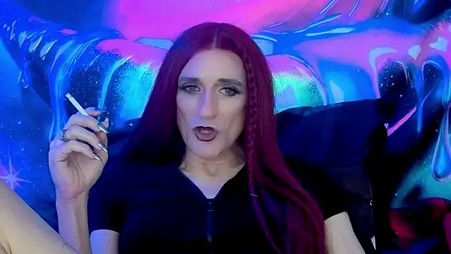 Snapshot of LuvNuk chatting on December 3, 8:40 pm LuvNuk online show from December 3, 8:40 pm