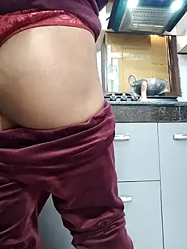 Snapshot of Manpreet_kaur21 chatting on December 3, 8:05 am Manpreet kaur21 online show from December 3, 8:05 am