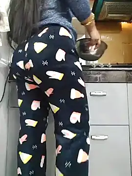 Snapshot of Manpreet_kaur21 chatting on December 21, 6:09 am Manpreet kaur21 online show from December 21, 6:09 am