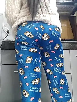 Snapshot of Manpreet_kaur21 chatting on January 8, 2:56 pm Manpreet kaur21 online show from January 8, 2:56 pm