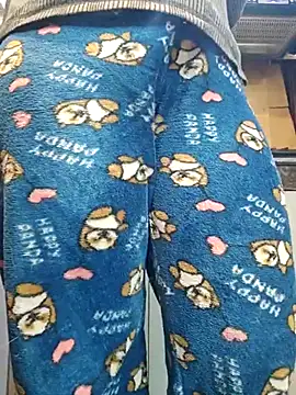 Snapshot of Manpreet_kaur21 chatting on February 6, 1:43 pm Manpreet kaur21 online show from February 6, 1:43 pm