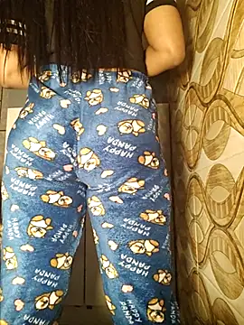 Snapshot of Manpreet_kaur21 chatting on February 12, 4:55 pm Manpreet kaur21 online show from February 12, 4:55 pm