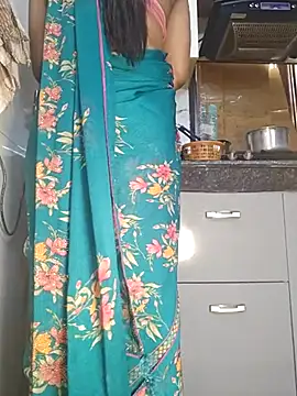 Snapshot of Manpreet_kaur21 chatting on March 3, 6:48 am Manpreet kaur21 online show from March 3, 6:48 am