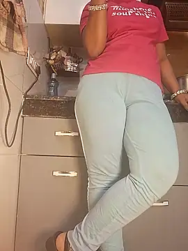 Snapshot of Manpreet_kaur21 chatting on March 7, 7:19 am Manpreet kaur21 online show from March 7, 7:19 am