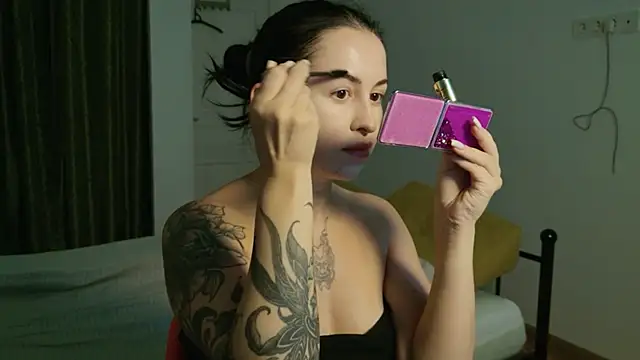 VioletCatt online show from October 4, 5:38 am