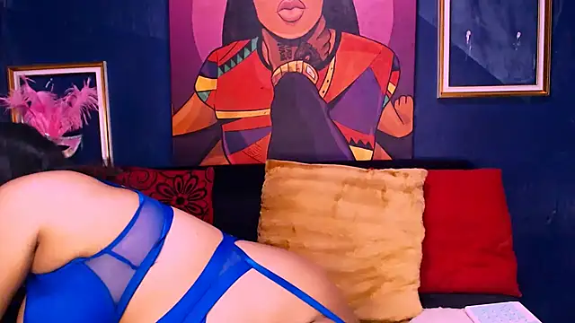 Snapshot of MsTashaxxx chatting on February 13, 8:27 pm MsTashaxxx online show from February 13, 8:27 pm