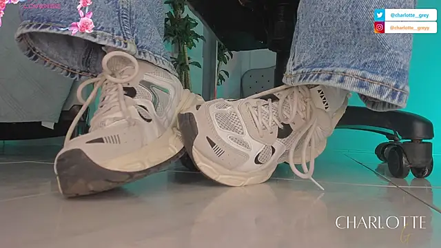 charlotte  grey online show from October 29, 8:21 pm