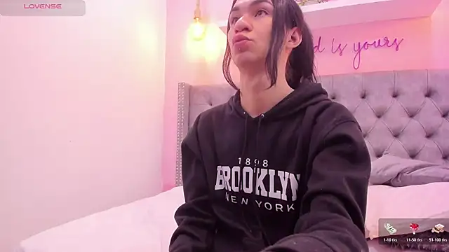 Mia thompson 19 online show from November 3, 3:46 pm