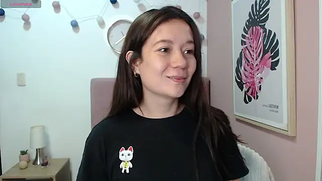 Snapshot of lanna_1878 chatting on March 2, 1:18 pm lanna 1878 online show from March 2, 1:18 pm