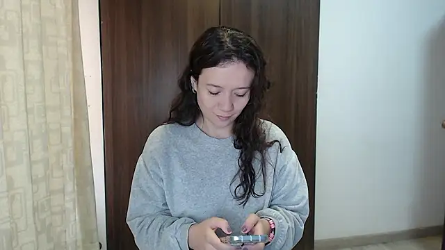 Snapshot of lanna_1878 chatting on March 14, 1:27 pm lanna 1878 online show from March 14, 1:27 pm