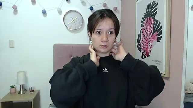 Snapshot of lanna_1878 chatting on March 18, 1:25 pm lanna 1878 online show from March 18, 1:25 pm