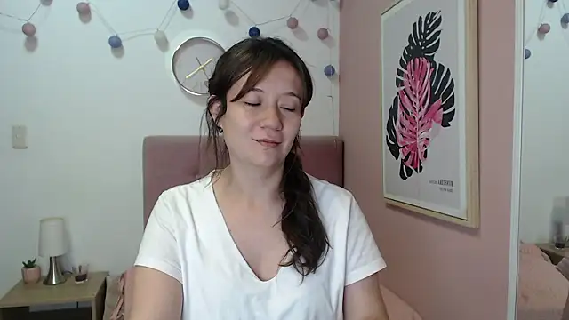 Snapshot of lanna_1878 chatting on March 24, 1:16 pm lanna 1878 online show from March 24, 1:16 pm