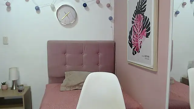 Snapshot of lanna_1878 chatting on April 28, 12:54 pm lanna 1878 online show from April 28, 12:54 pm