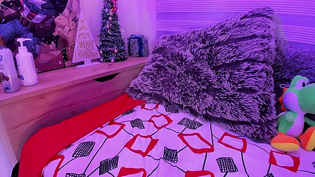 madelyn rose  online show from December 10, 8:08 am