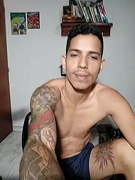 Snapshot of chero_95 chatting on October 9, 4:49 pm chero 95 online show from October 9, 4:49 pm