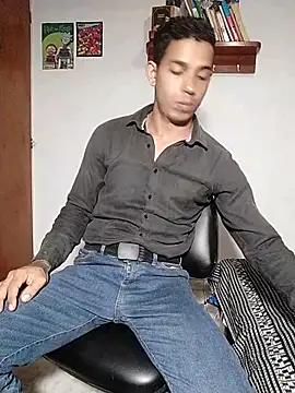 Snapshot of chero_95 chatting on November 23, 11:26 pm chero 95 online show from November 23, 11:26 pm