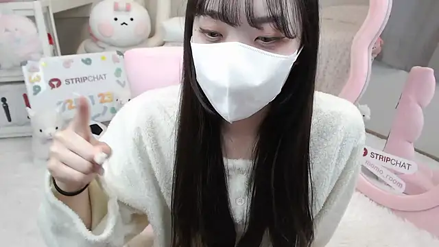 momo room online show from January 25, 4:02 am