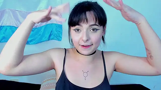 elizabethtaylorxxx online show from February 23, 9:45 pm