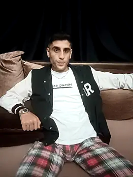 arenn1997 online show from October 13, 12:21 am