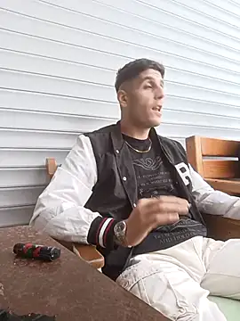 arenn1997 online show from November 8, 2:17 pm