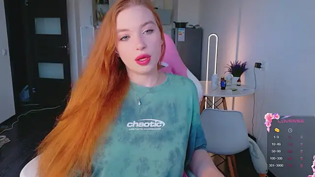 cinnabon girls online show from May 15, 2:02 pm