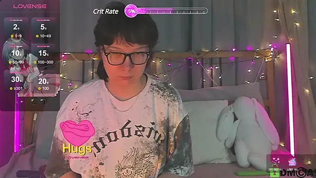 dreamgirllovee online show from December 2, 1:36 am