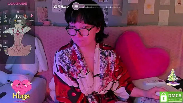 dreamgirllovee online show from February 13, 4:11 am