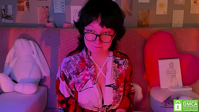dreamgirllovee online show from March 6, 3:24 am