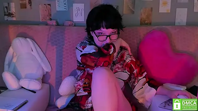 dreamgirllovee online show from March 10, 3:56 am
