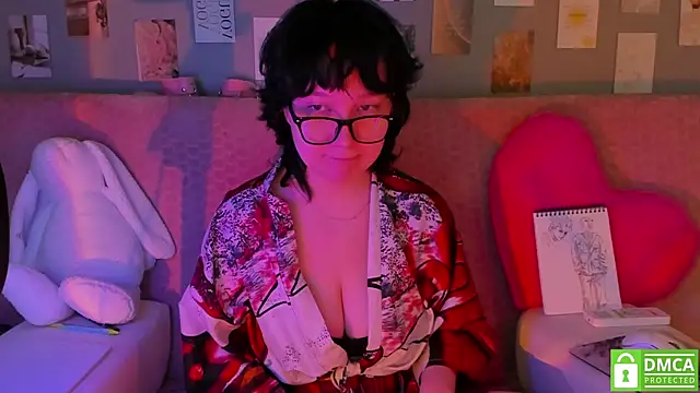 dreamgirllovee online show from March 14, 3:37 am