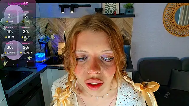 Hannah Carr online show from May 10, 9:20 pm
