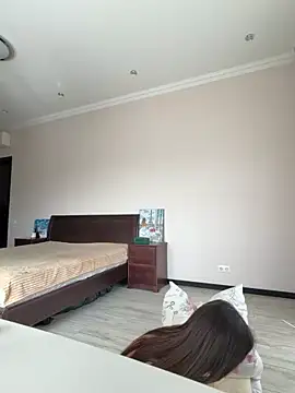 Hott Lolla online show from March 2, 9:27 am