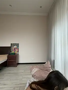 Hott Lolla online show from April 1, 7:53 am