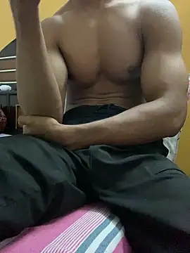 Snapshot of Wild_beast chatting on March 9, 10:52 am Wild beast online show from March 9, 10:52 am