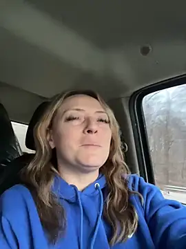 Snapshot of lezbean24 chatting on February 24, 10:41 pm lezbean24 online show from February 24, 10:41 pm