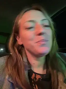 Snapshot of lezbean24 chatting on February 27, 1:16 am lezbean24 online show from February 27, 1:16 am