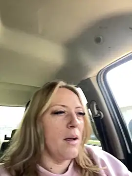 Snapshot of lezbean24 chatting on March 6, 4:03 pm lezbean24 online show from March 6, 4:03 pm