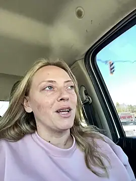 Snapshot of lezbean24 chatting on March 22, 7:17 pm lezbean24 online show from March 22, 7:17 pm