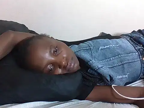 SexyNeedle22 online show from October 3, 11:02 pm