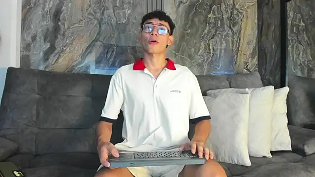 Daviid laidd online show from October 2, 7:32 pm