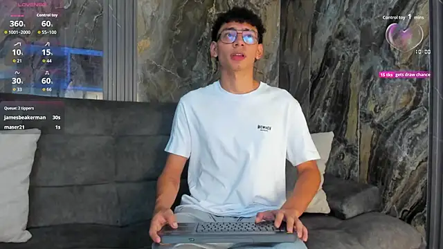 Daviid laidd online show from October 24, 8:11 am