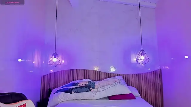 IamNayuta online show from January 8, 8:29 pm