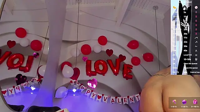 IamNayuta online show from February 9, 11:15 pm