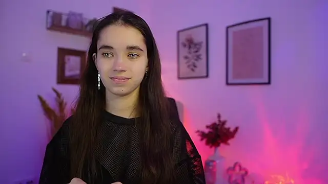 Snapshot of Gia_Paige18 chatting on November 21, 2:05 pm Gia Paige18 online show from November 21, 2:05 pm