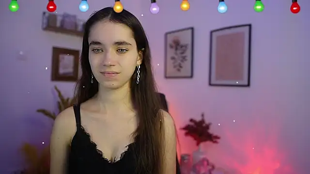 Snapshot of Gia_Paige18 chatting on December 21, 2:02 pm Gia Paige18 online show from December 21, 2:02 pm